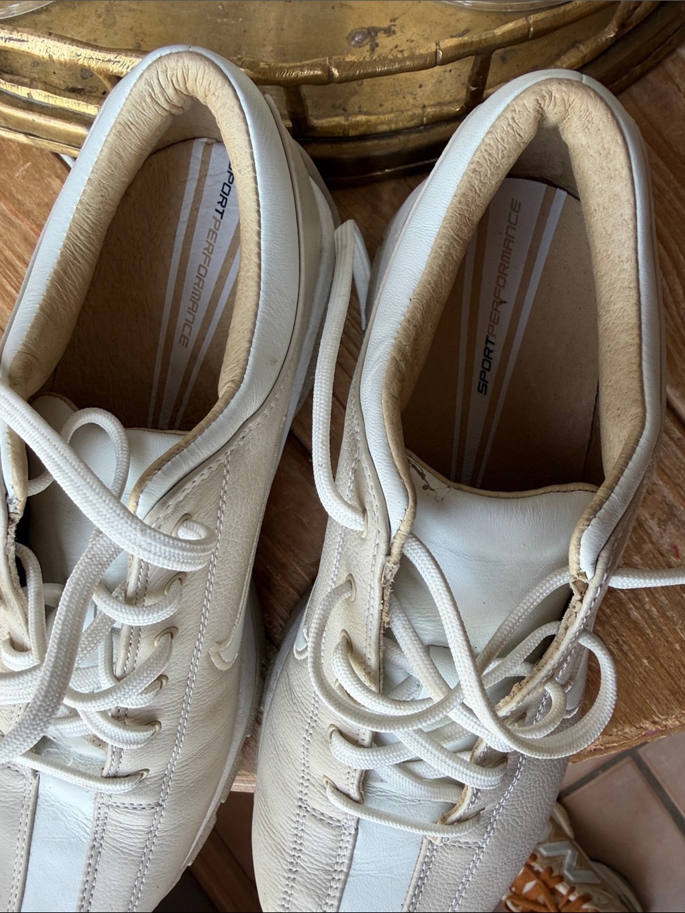 Nike Air Golf Giddy Up Women’s 6.5 Tan Cream Leather Spiked Golf Shoes - Picture 3 of 6